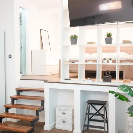 Fantabulous Downtown Abode W King Bed, 65