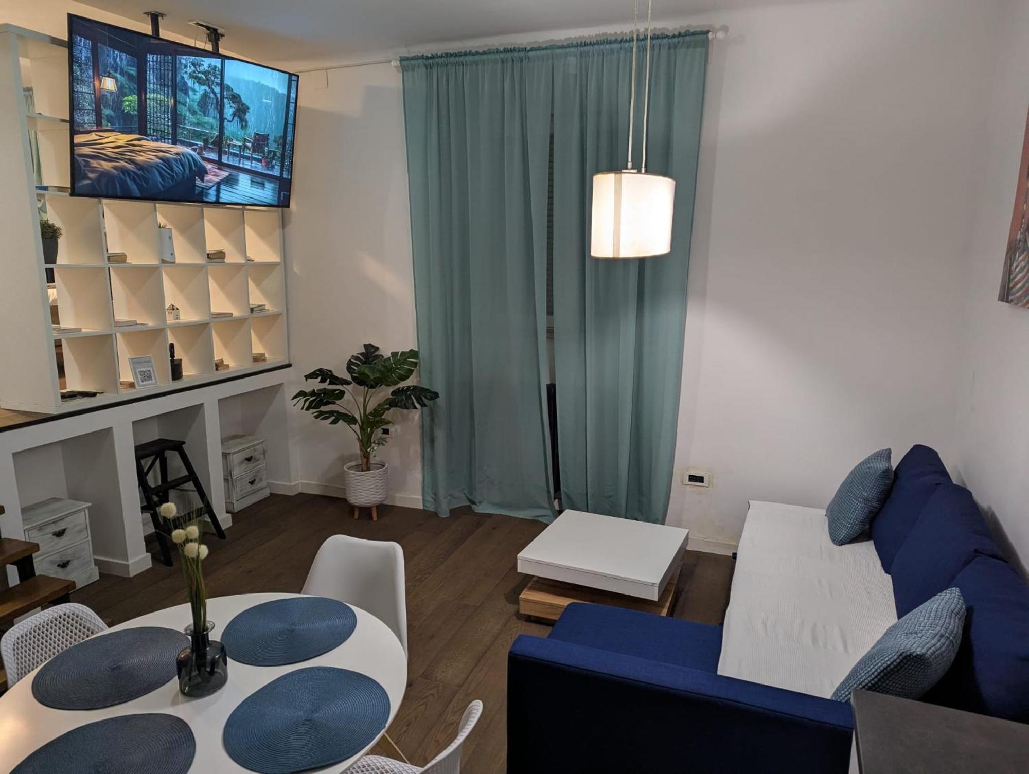Fantabulous Downtown Abode W King Bed, 65