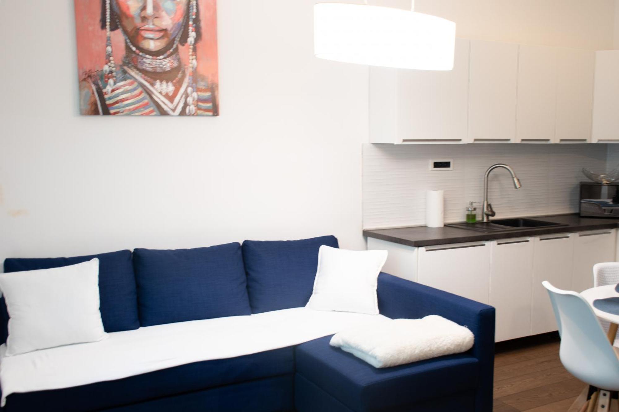 Fantabulous Downtown Abode W King Bed, 65